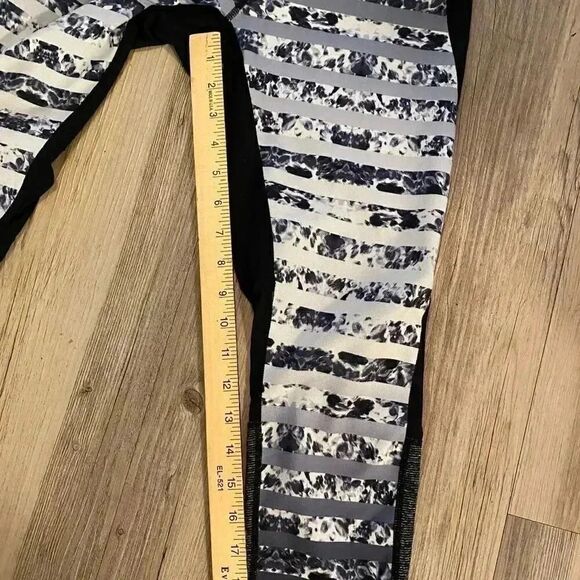 Zella work out pants  - Picture 5 of 6